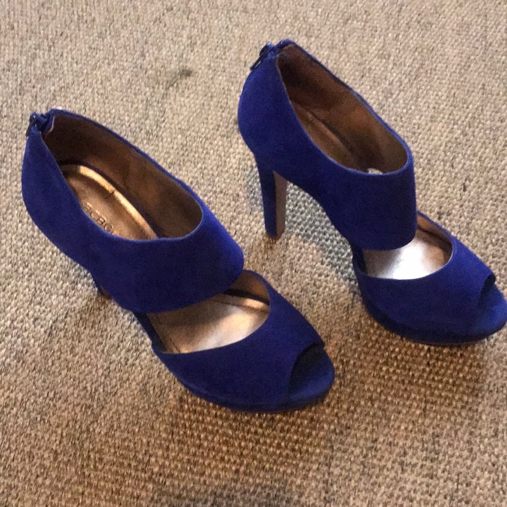 Blue BCBGeneration heels